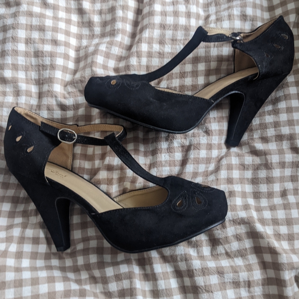 Heels With Cut Out Detail